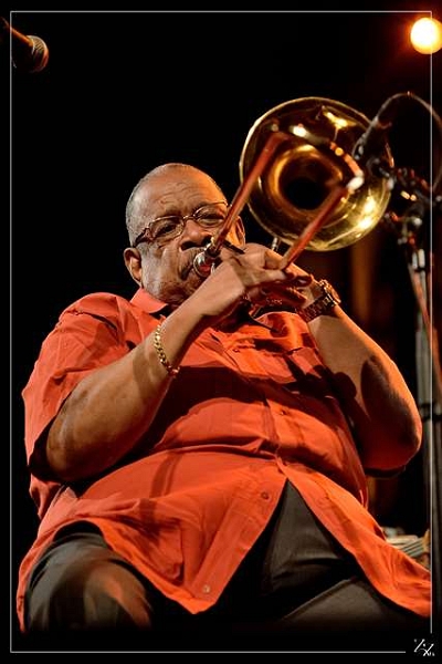 NIK_8969 Fred Wesley 10-11-2015 (Zz)  (p).jpg